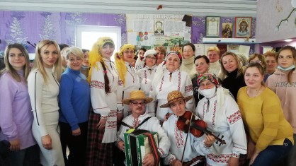 В Брестском РУП «Фармация» первичной профсоюзной организацией организована экскурсионная поездка «У эпоху сярэднявечча» с посещением нескольких агроусадеб Кобринщины.